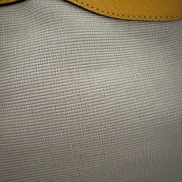 Salvatore Ferragamo summer satchel in great pre-owned condition - Picture 14 of 16